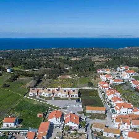 Azoia Pool&garden * Azoia (Sesimbra)